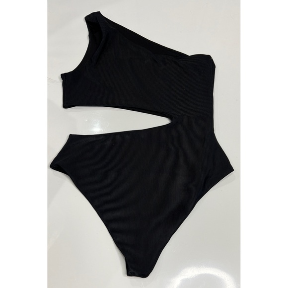 NEW BEACH RIOT Celine One Piece In Black Size M - Picture 4 of 6